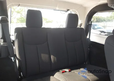 2013 Jeep Wrangler Sport z USA, uszkodzony, nr VIN 1C4AJWAG8DL531399